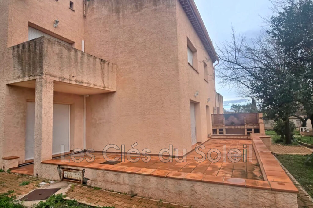 vente maison 2 Pièce(s) – 2 pièces – 4 chambres – 235.26 m²