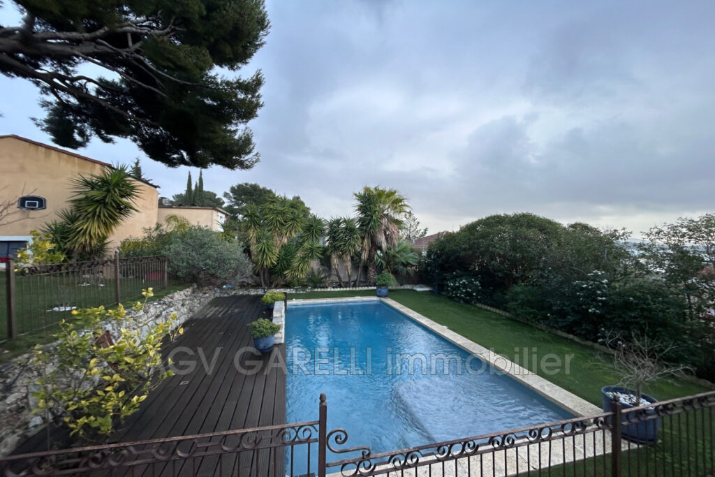 vente maison 5 Pièce(s) – 5 pièces – 4 chambres – 172.75 m²