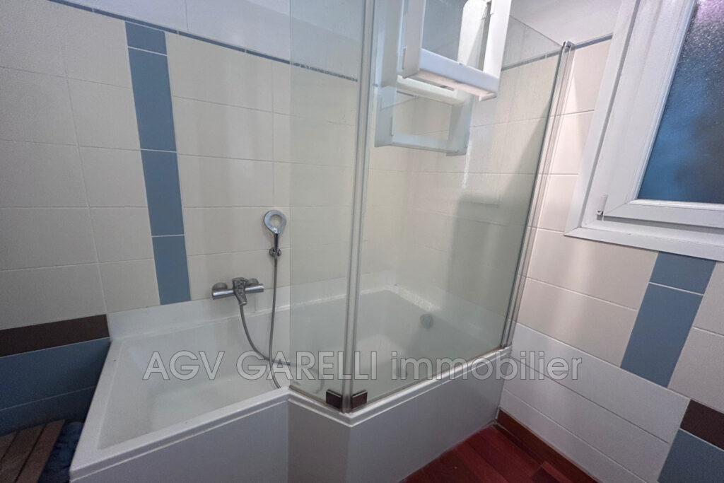 vente maison 5 Pièce(s) – 5 pièces – 4 chambres – 172.75 m²