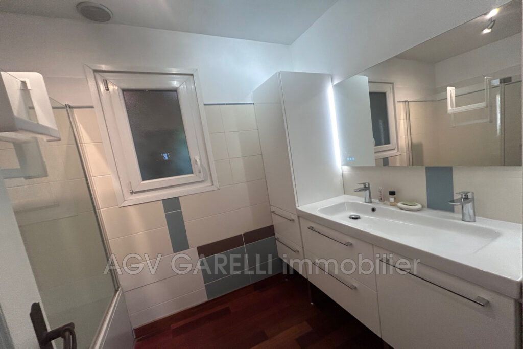 vente maison 5 Pièce(s) – 5 pièces – 4 chambres – 172.75 m²