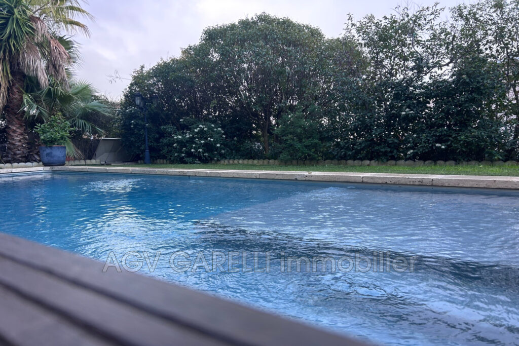 vente maison 5 Pièce(s) – 5 pièces – 4 chambres – 172.75 m²