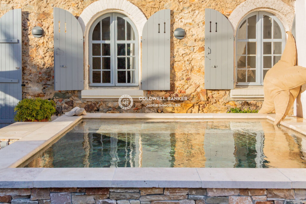 Charmante maison en pierre avec piscine et jardin –  – 4 pièces – 3 chambres – 101.00 m²