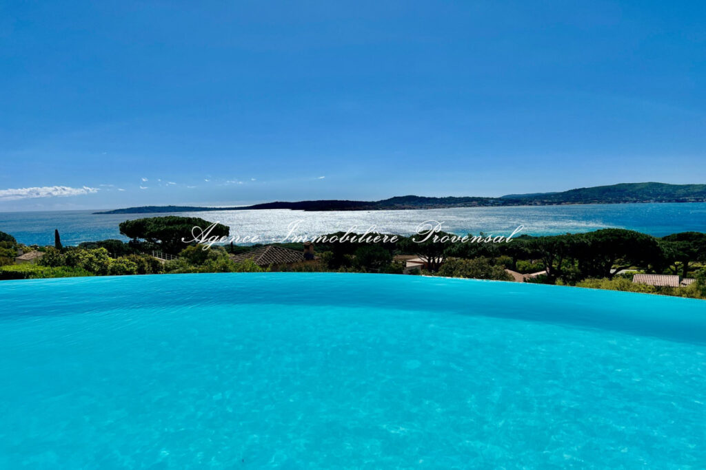 location saisonnière villa 7 Pièce(s) – 7 pièces – 6 chambres – 250.00 m²