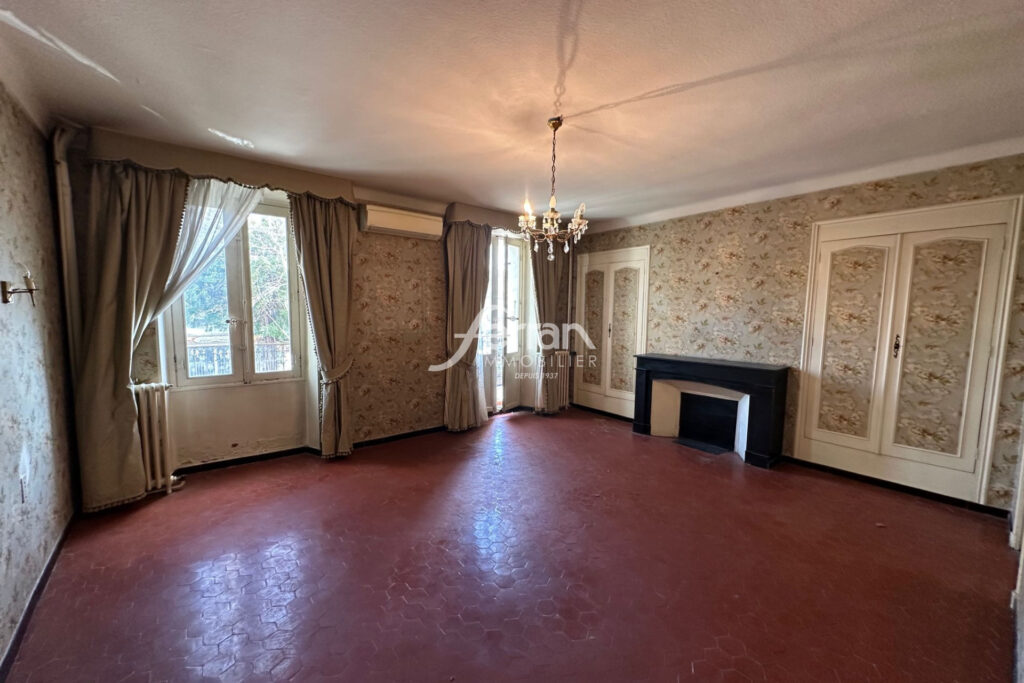 vente maison de ville 7 Pièce(s) – 7 pièces – 6 chambres – 172.09 m²