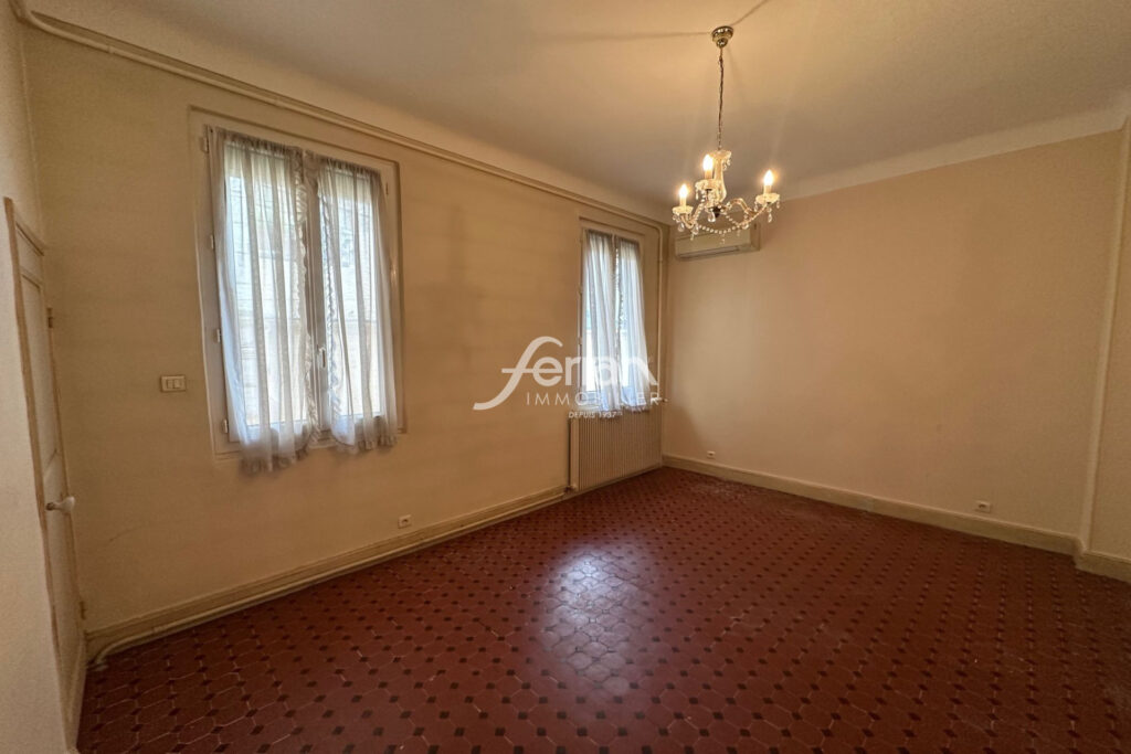 vente maison de ville 7 Pièce(s) – 7 pièces – 6 chambres – 172.09 m²