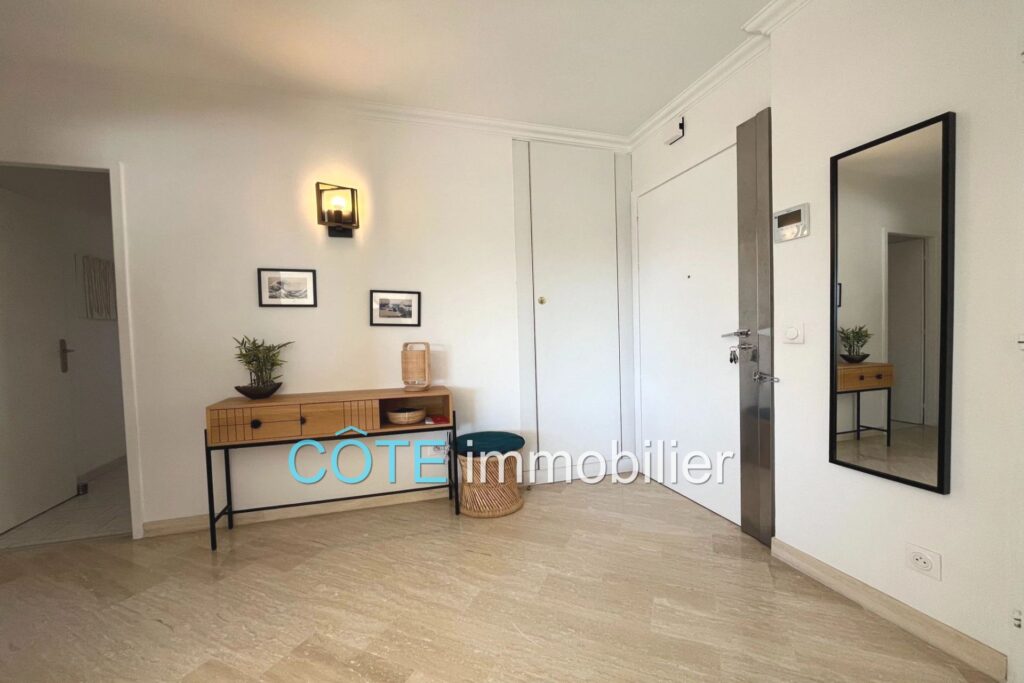 Rare, en étage 4 pièces 90 m² à proximité des plages et du cen – 4 pièces – 3 chambres – 90.00 m²