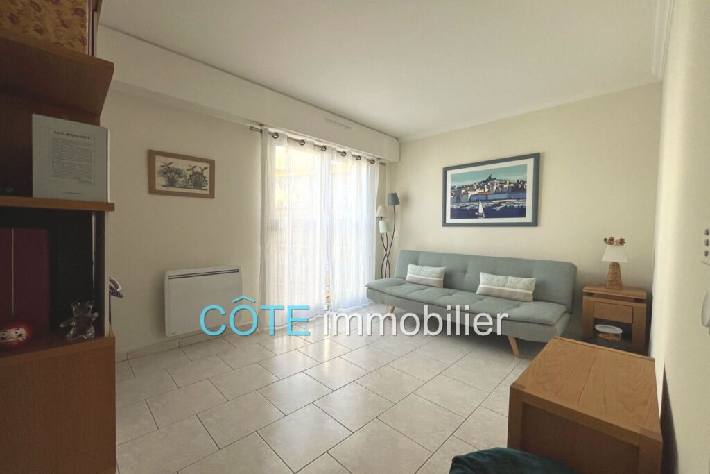 Rare, en étage 4 pièces 90 m² à proximité des plages et du cen – 4 pièces – 3 chambres – 90.00 m²