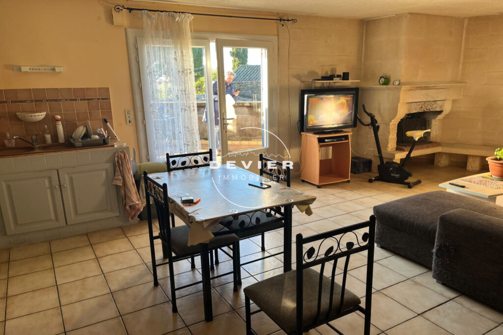 vente  3 Pièce(s) – 3 pièces – 2 chambres – 76.00 m²