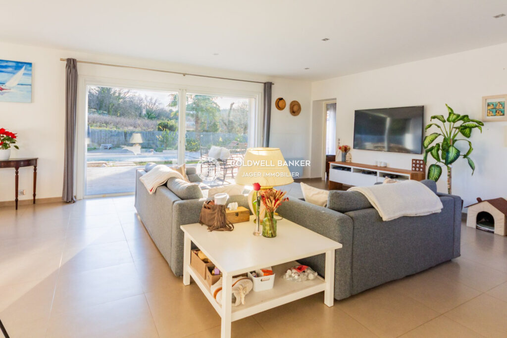 vente maison 4 Pièce(s) – 4 pièces – 3 chambres – 135.00 m²