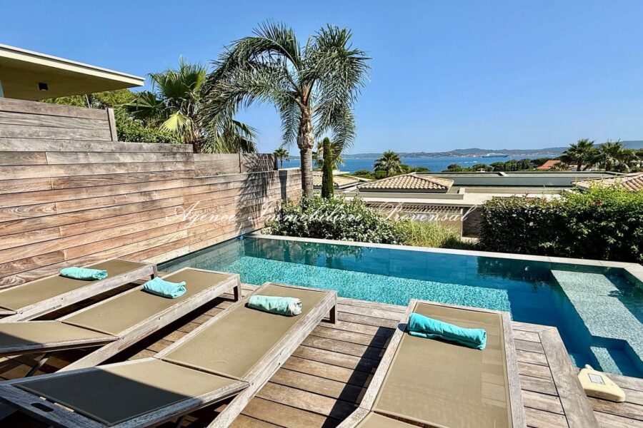 Maison à louer à Sainte-maxime