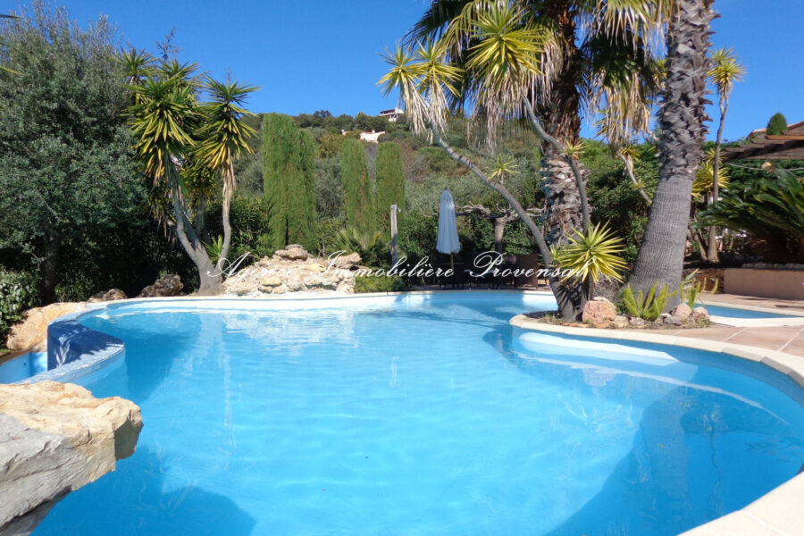 Maison à louer à Sainte-maxime