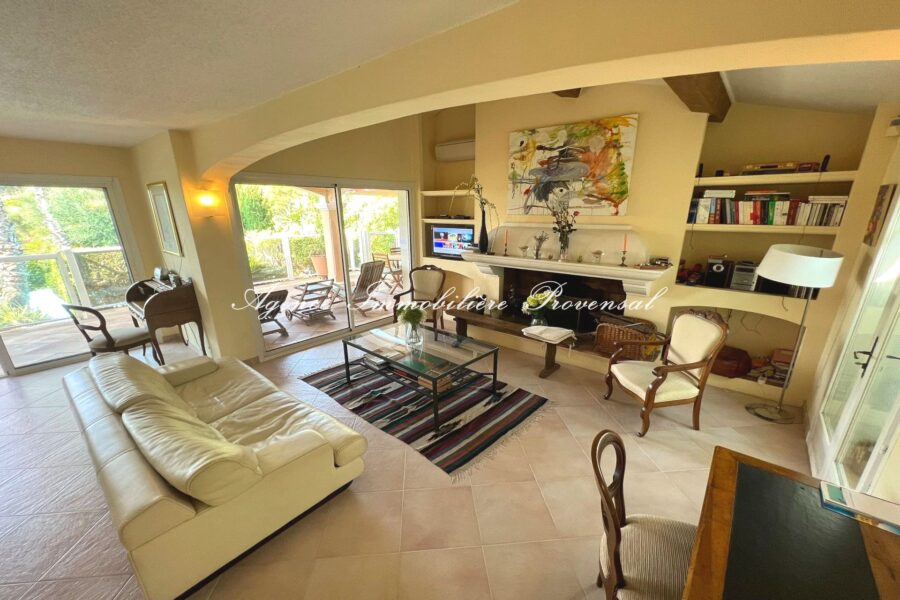 Maison à louer à Sainte-maxime