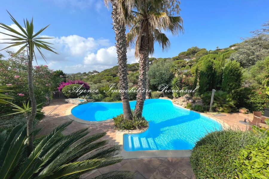 Maison à louer à Sainte-maxime