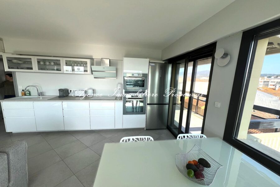 Appartement à louer à Sainte-maxime