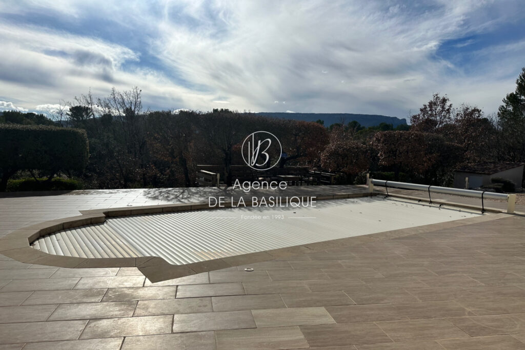 vente villa contemporaine 7 Pièce(s) – 7 pièces – 4 chambres – 225.00 m²