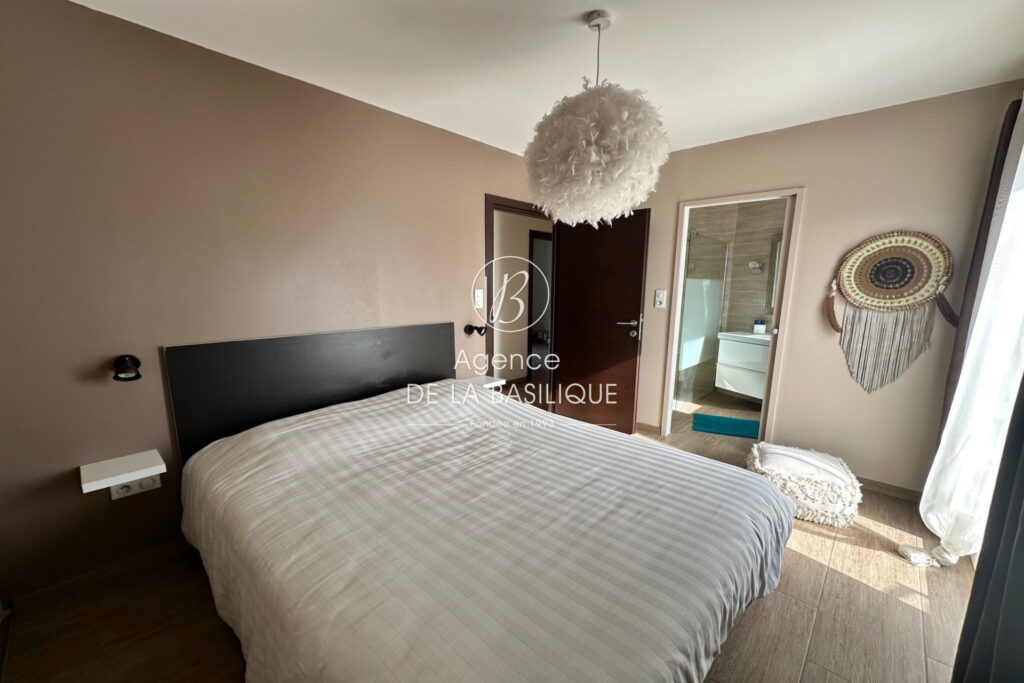 vente villa contemporaine 7 Pièce(s) – 7 pièces – 4 chambres – 225.00 m²