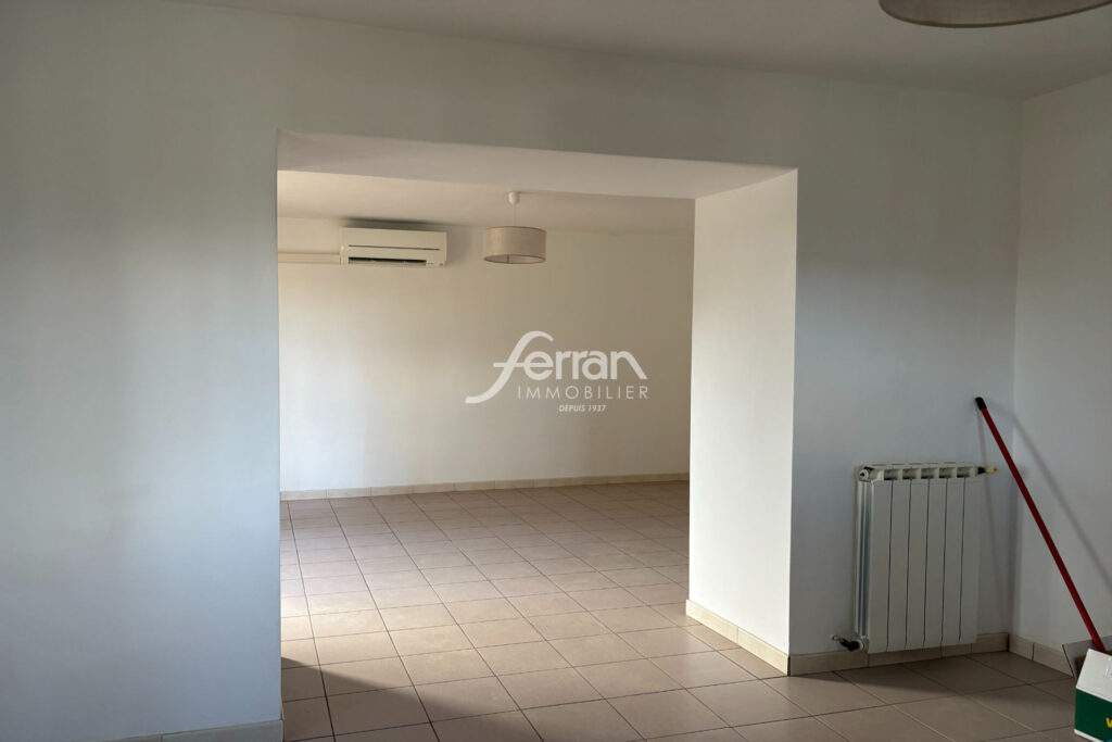 A louer à Lorgues maison 5 pièces – 5 pièces – 4 chambres – 140.00 m²