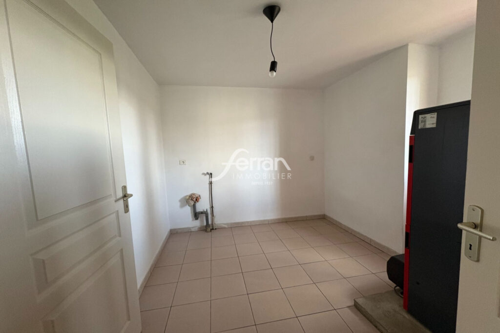 A louer à Lorgues maison 5 pièces – 5 pièces – 4 chambres – 140.00 m²