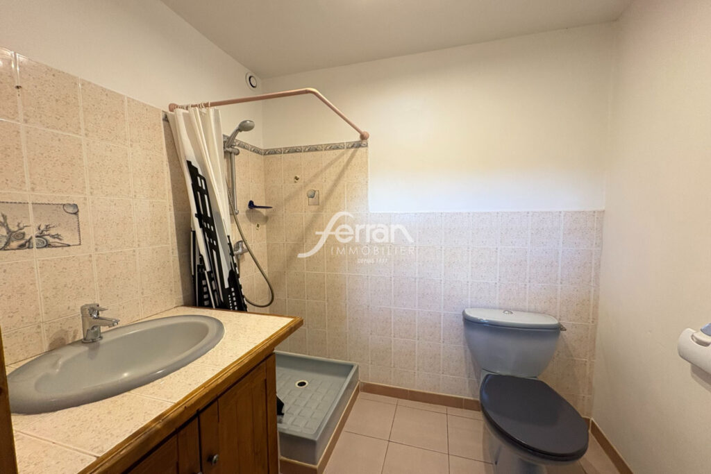 A louer à Lorgues maison 5 pièces – 5 pièces – 4 chambres – 140.00 m²