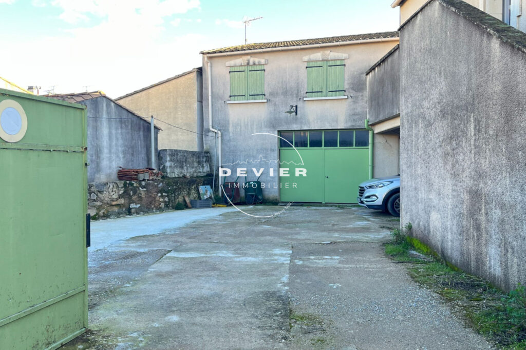 vente  3 Pièce(s) – 3 pièces – 2 chambres – 76.00 m²