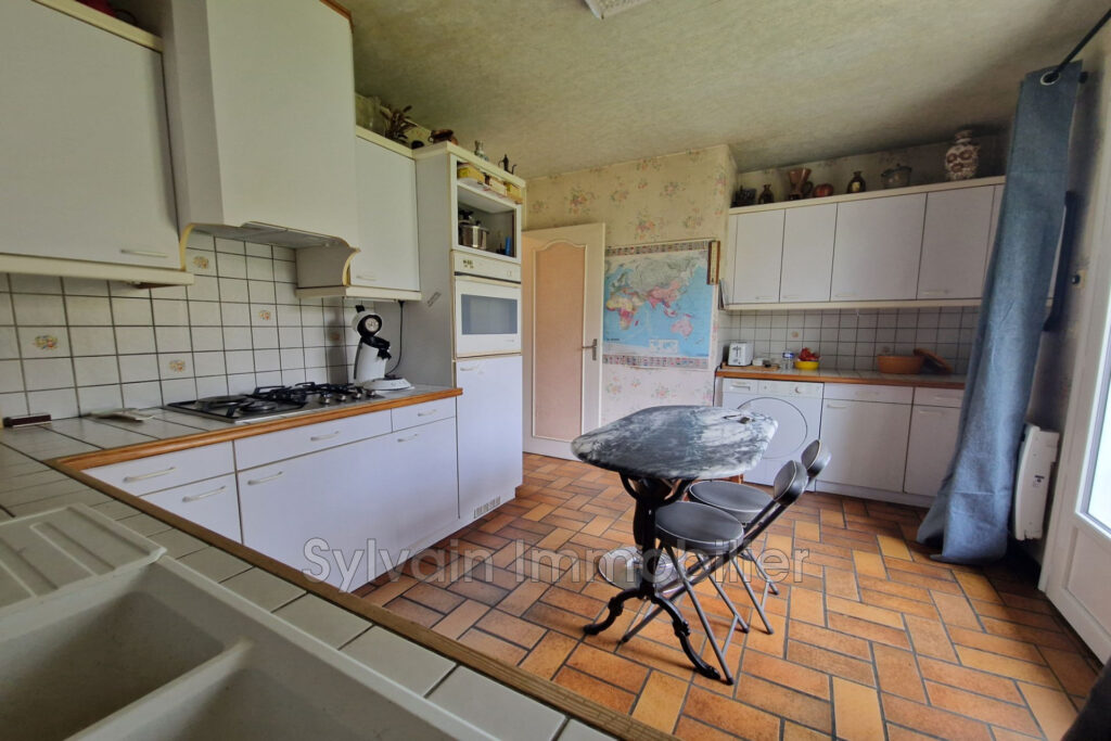 vente maison 7 Pièce(s) – 7 pièces – 6 chambres – 174.00 m²