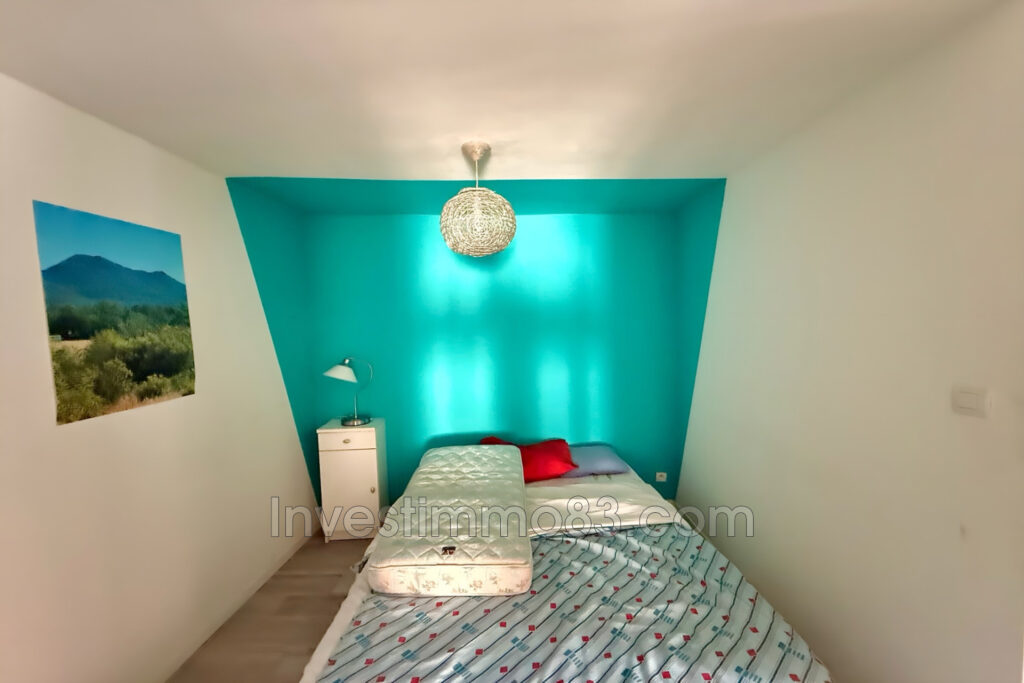 BARJOLS (83670) En plein coeur du centre historique, dans un p – 2 pièces – 1 chambre – 32.00 m²