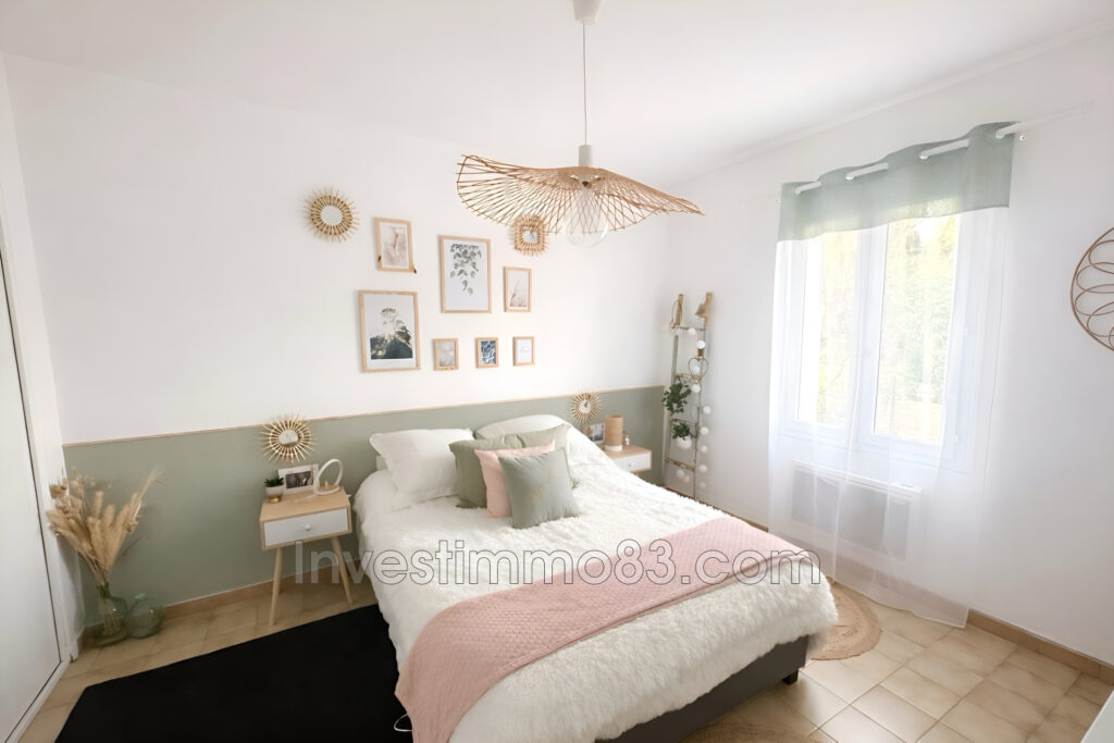 Proche du centre de SAINT RÉMY DE PROVENCE, dans un environnem – 3 pièces – 2 chambres – 65.00 m²