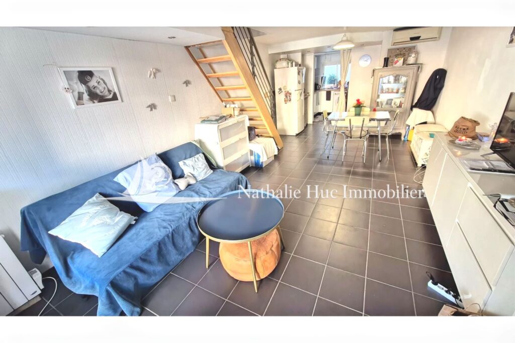 vente maison – NR pièces – 2 chambres – 57.49 m²