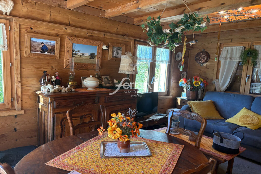 Maison autour de 40 m2 avec vue magnifique  – terrain de 1.730 – 3 pièces – 2 chambres – 50.00 m²