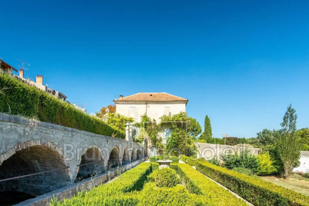 vente demeure de prestige 23 Pièce(s) – NR pièces – 14 chambres – 870.00 m²