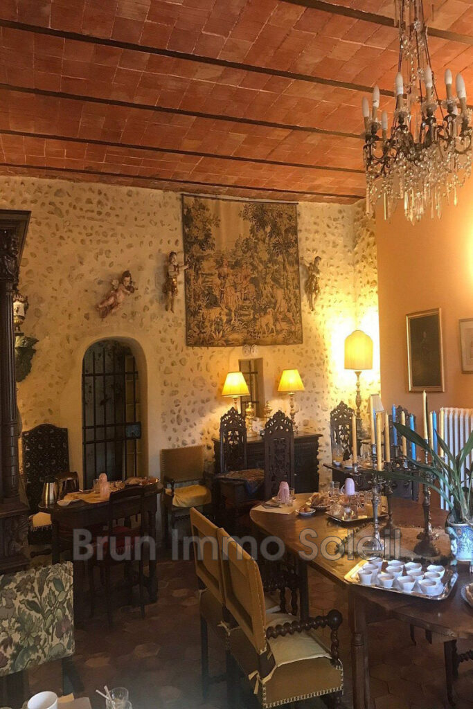 vente demeure de prestige 23 Pièce(s) – NR pièces – 14 chambres – 870.00 m²