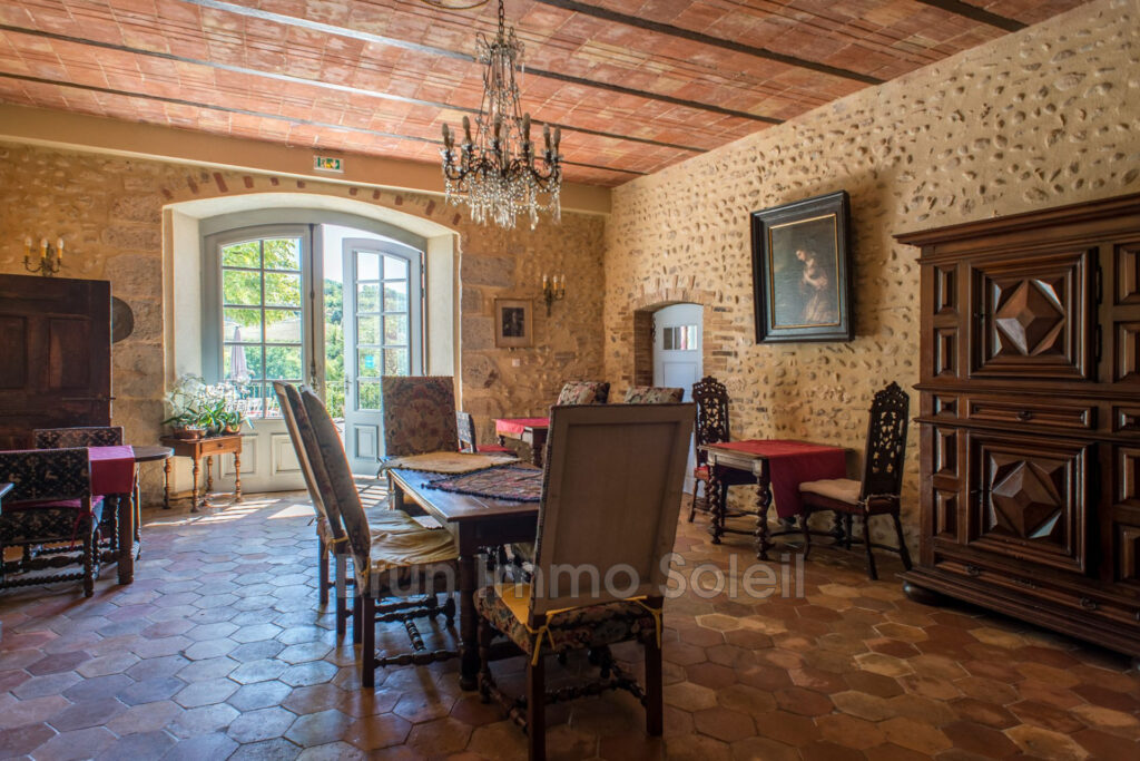 vente demeure de prestige 23 Pièce(s) – NR pièces – 14 chambres – 870.00 m²