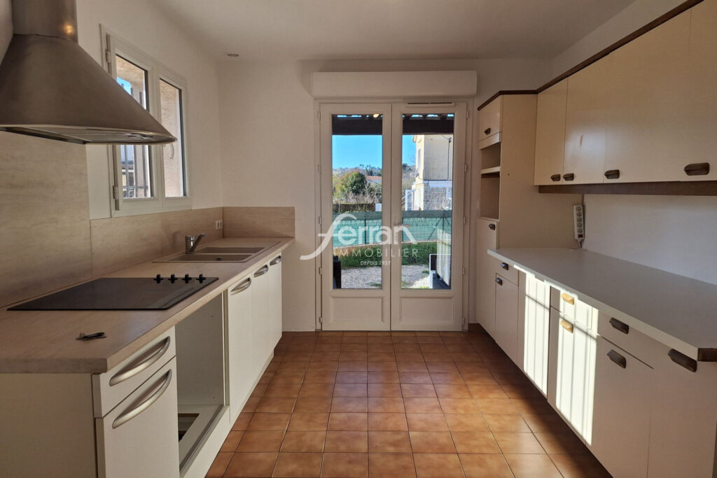 A LOUER à Type 3 à DRAGUIGNAN – 3 pièces – 2 chambres – 76.00 m²