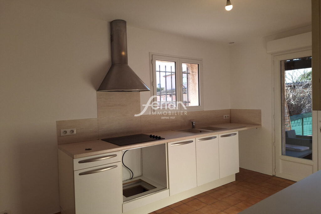 A LOUER à Type 3 à DRAGUIGNAN – 3 pièces – 2 chambres – 76.00 m²