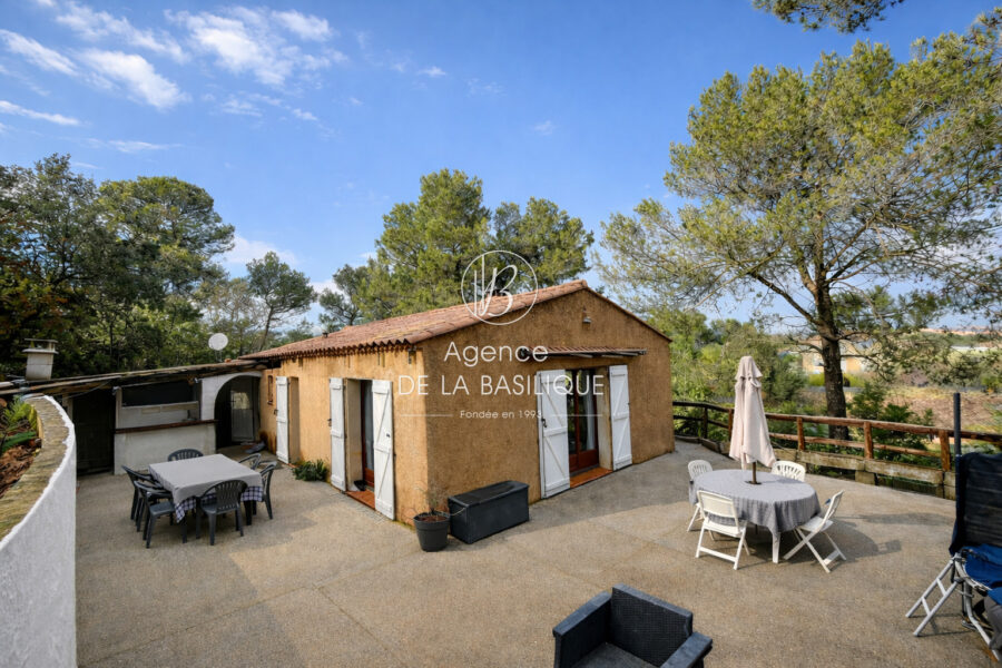 Maison à vendre à Saint-maximin-la-sainte-baume
