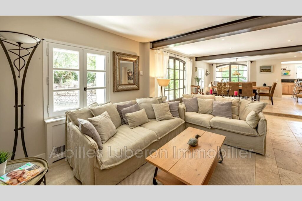 location saisonnière mas – NR pièces – 4 chambres – 180.00 m²