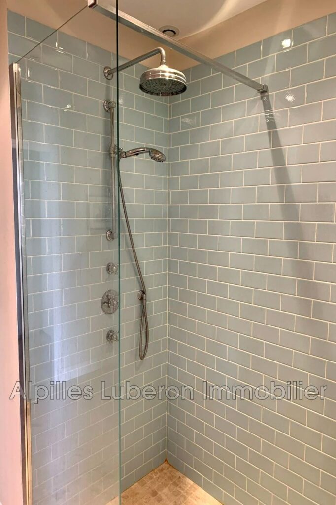 location saisonnière mas – NR pièces – 4 chambres – 180.00 m²