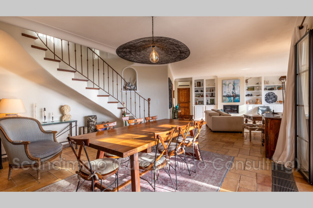 vente maison 5 Pièce(s) – 5 pièces – 4 chambres – 180.00 m²