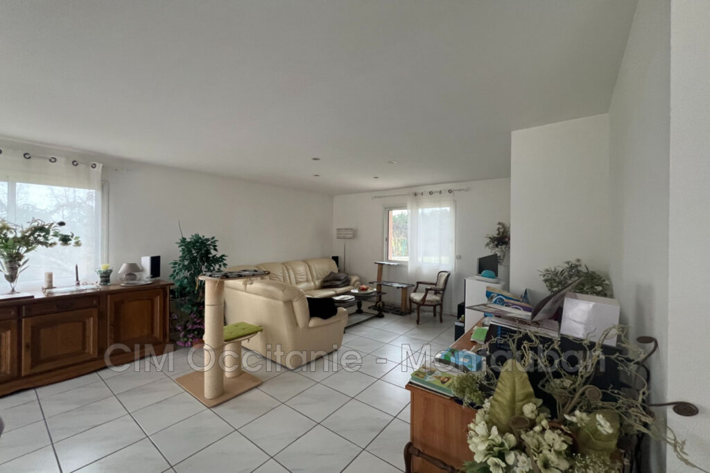 vente maison – NR pièces – 4 chambres – 1996.00 m²