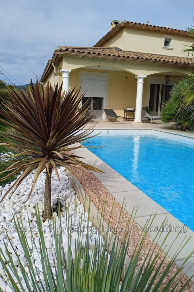 vente maison 6 Pièce(s) – 6 pièces – 3 chambres – 160.00 m²