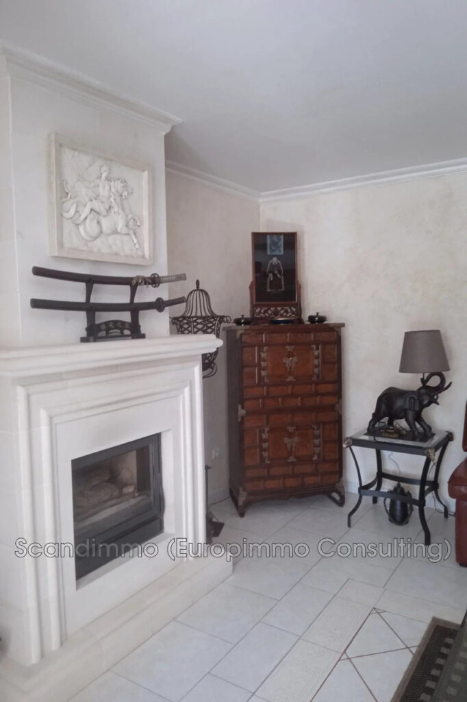 vente maison 6 Pièce(s) – 6 pièces – 3 chambres – 160.00 m²