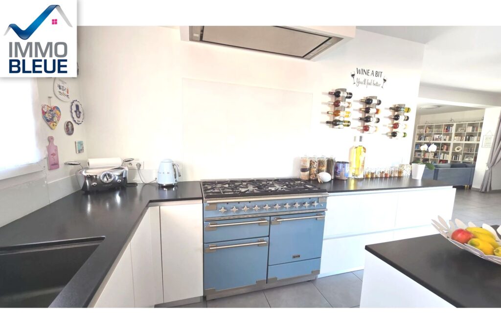 vente maison 7 Pièce(s) – 7 pièces – 5 chambres – 270.00 m²