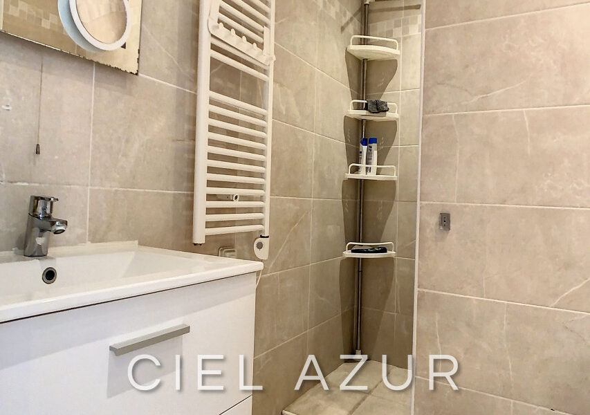 Appartement à louer à Juan-les-pins