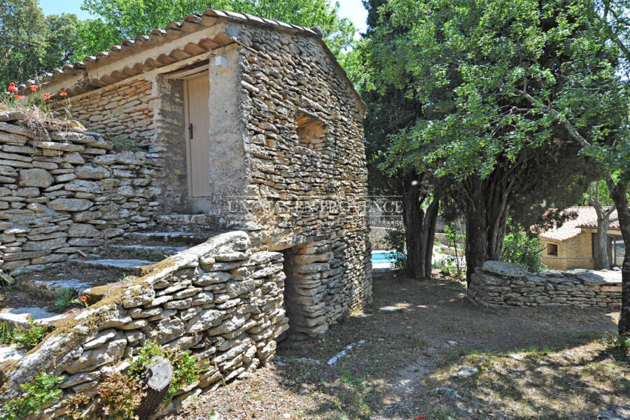 Maison à louer à Gordes