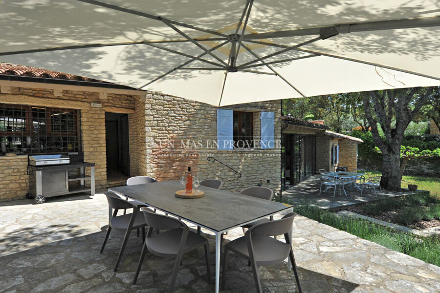 Maison à louer à Gordes