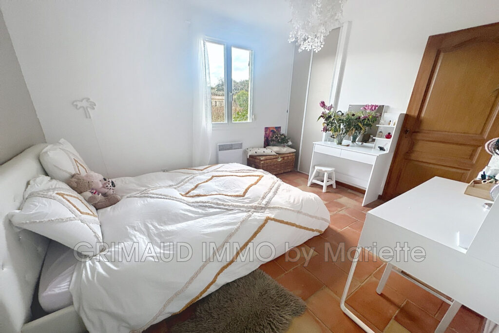 maison de campagne, au calme avec 4 chambres, piscine – 6 pièces – 4 chambres – 137.97 m²