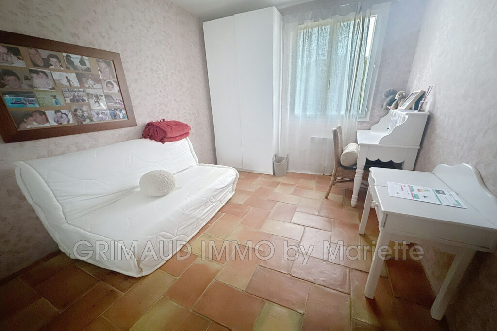 maison de campagne, au calme avec 4 chambres, piscine – 6 pièces – 4 chambres – 137.97 m²