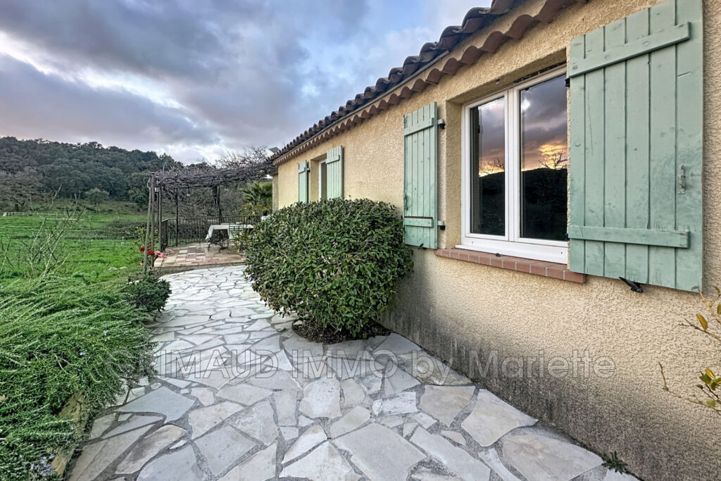 maison de campagne, au calme avec 4 chambres, piscine – 6 pièces – 4 chambres – 137.97 m²