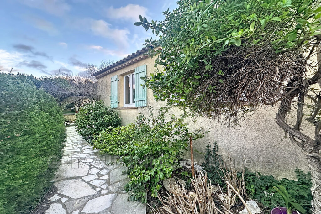 maison de campagne, au calme avec 4 chambres, piscine – 6 pièces – 4 chambres – 137.97 m²