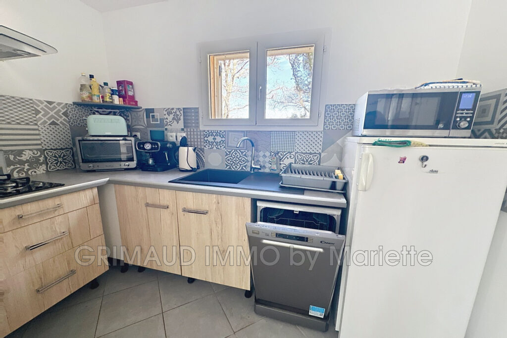 vente maison 7 Pièce(s) – 7 pièces – 5 chambres – 248.00 m²